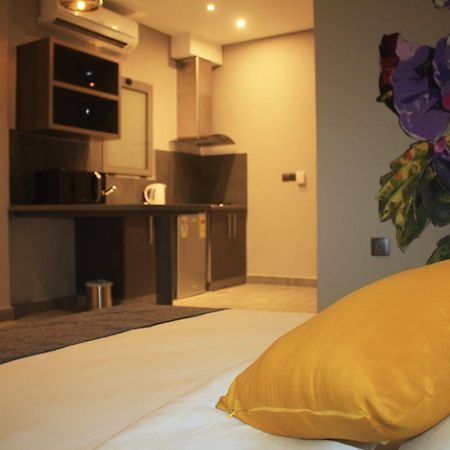 Urbano Hotel By Roots Wiaboman Екстер'єр фото